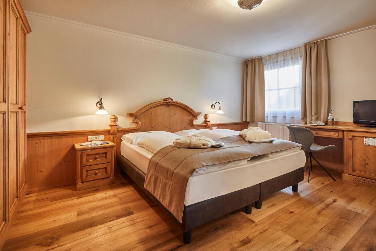 Hotel Marmolada 코르바라 인 바디아 외부 사진
