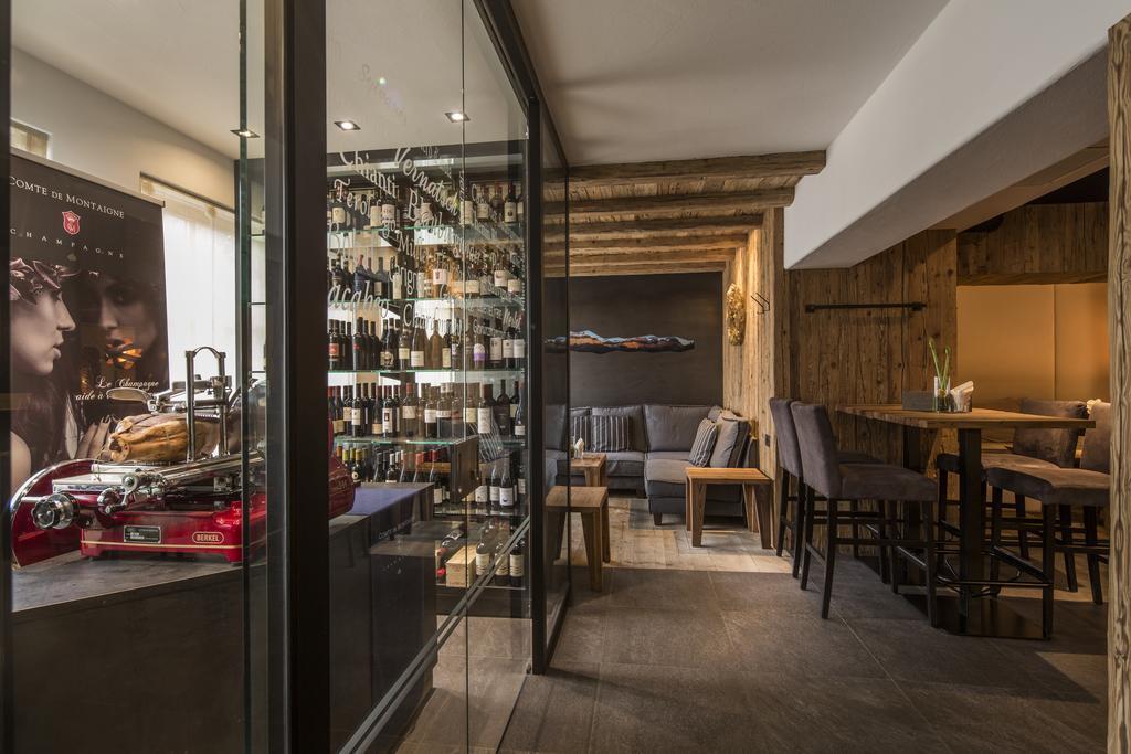 Hotel Marmolada 코르바라 인 바디아 외부 사진
