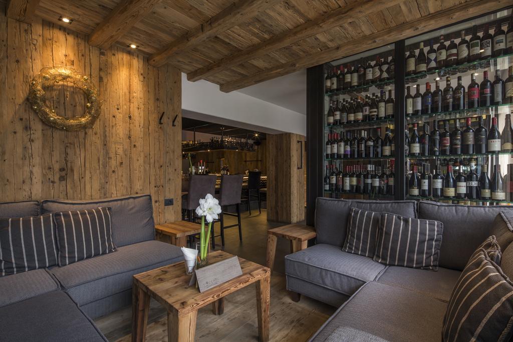 Hotel Marmolada 코르바라 인 바디아 외부 사진