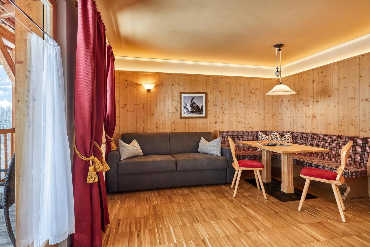Hotel Marmolada 코르바라 인 바디아 외부 사진