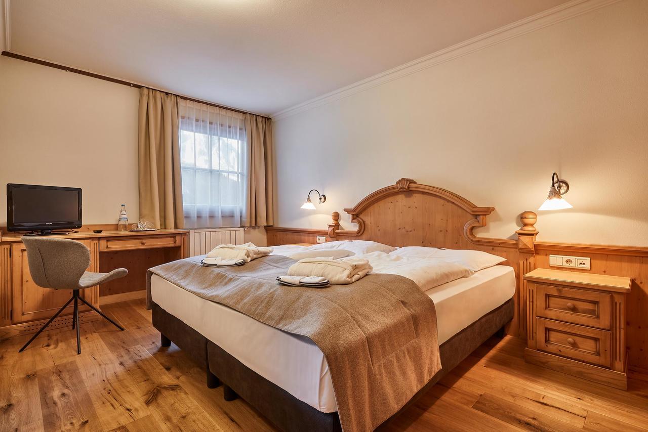 Hotel Marmolada 코르바라 인 바디아 외부 사진