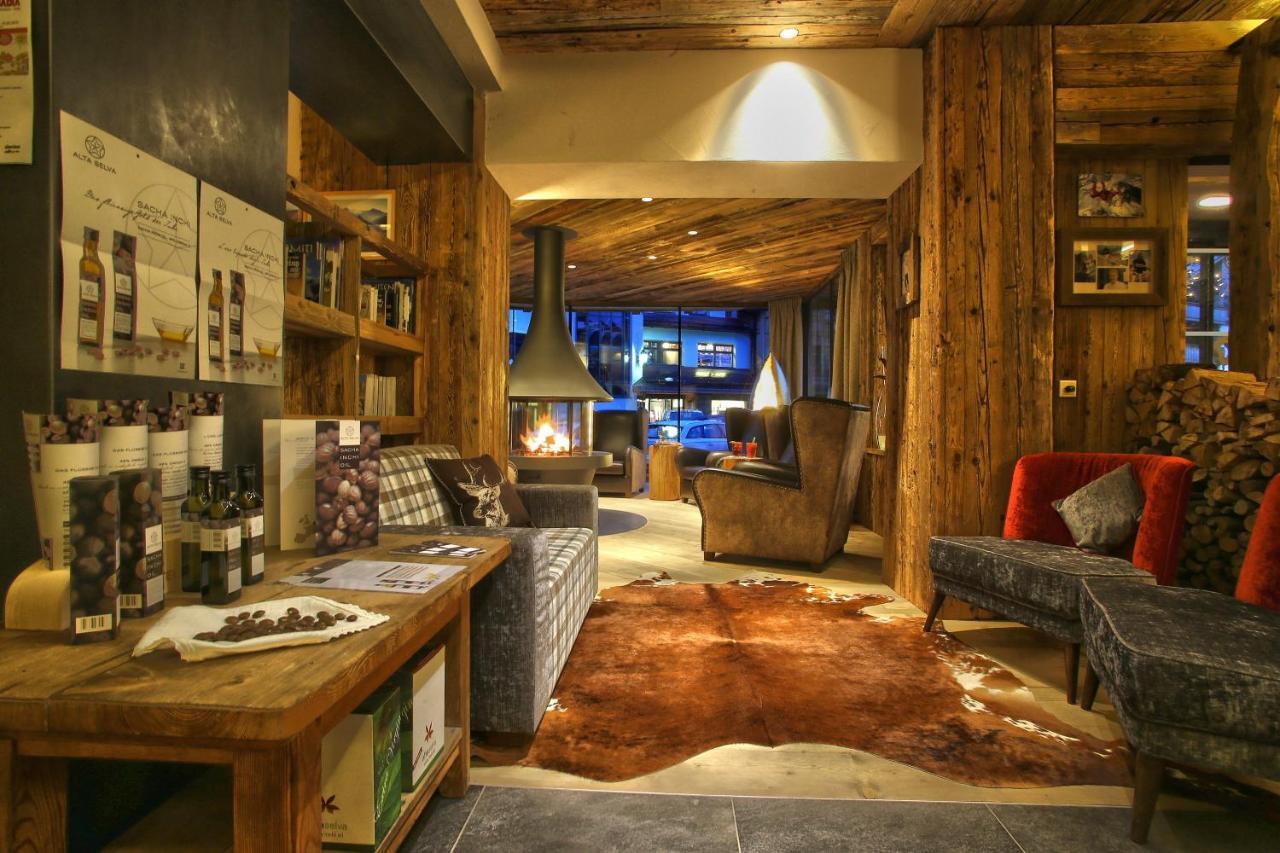 Hotel Marmolada 코르바라 인 바디아 외부 사진